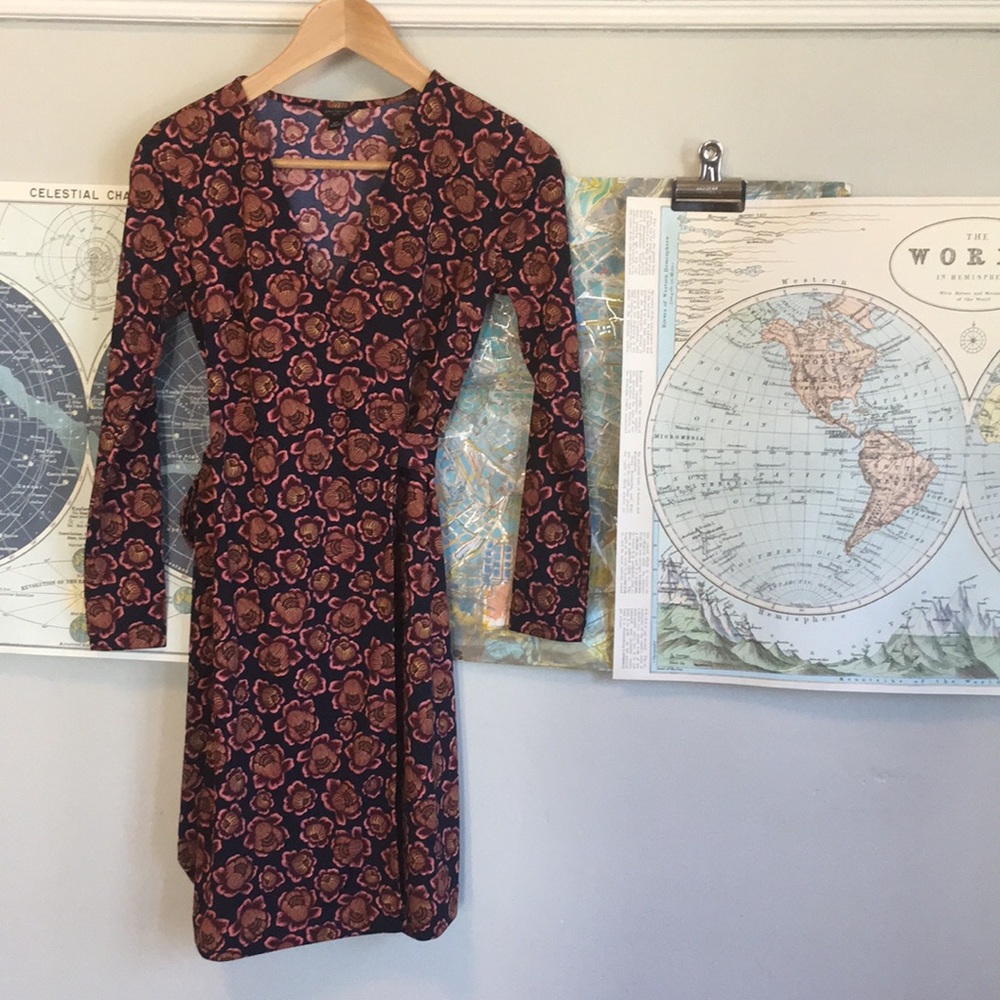 Ann Taylor printed wrap dress